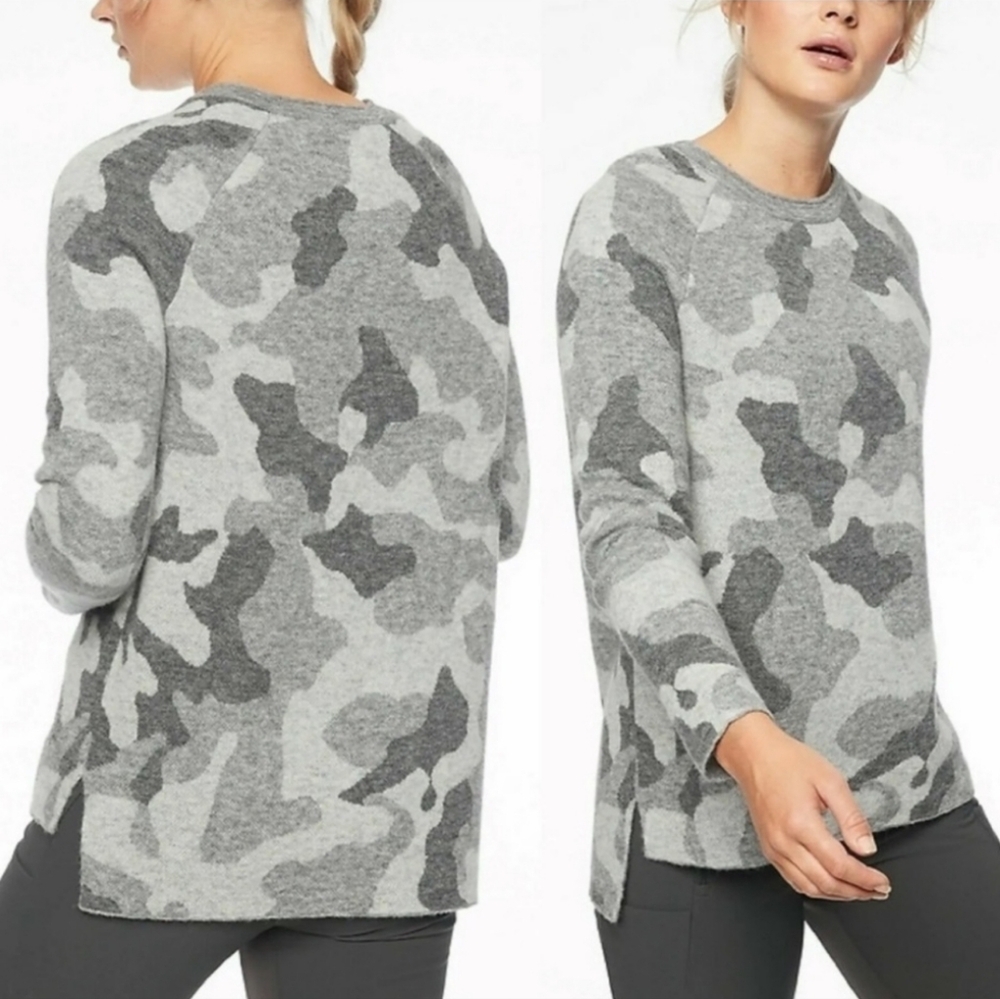 ATHLETA Camo Grey Sweater. Made Fine Wool, Alpaca and Nylon. Size XS.